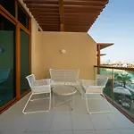 Sunny Palm Views Studio