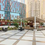 1 Bedroom With Beautiful View In Dubai Marina