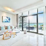 Lux - The Elegant Palm Beach Suite