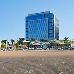 Voco Dubai The Palm By Ihg