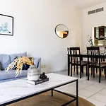 Higuests - Luxe Apartment With Incredible Marina Views
