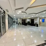 Dubai Marina Seaview Apartment