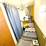 Double Window Partition Room In Tecom Near Metro