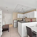 Stonetree - Furnished Studio With Canal View
