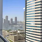 Stonetree - Bright & Modish 1Br Apartment
