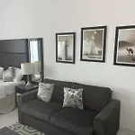 18 Bricks Studio Apartment Roma 513