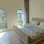 Druvya Holiday Homes, Bld Dg083, Street No,3 Discovery Gardens, Close To The Gardens Metro 6 Minutes Walkable