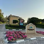 Jumeirah Golf Estates - Whispering Pines By Golden Casa