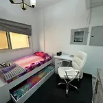 The Regal Residency Studio, 1 Minute Walking Distance From Gold Souk