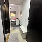 The Regal Residency Studio, 1 Minute Walking Distance From Gold Souk