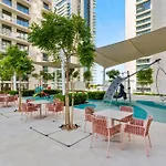 Luxurious Living In The Heart Of Emaar Beachfront