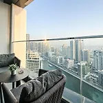 Trophy - Jbr Address Beachfront Suite