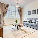 Rh- Urban Living, Spacious 01Br, Near Burj Khalifa