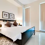 Spacious 2Br With Central Location At Standpoint Tower