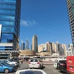White Sage - Gorgeous Apartment In Jlt Near The Metro Station