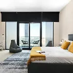 First Class Studio Cozy Urban Retreat