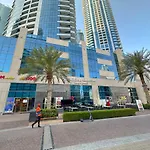 Cozy 1 BDR at Bay Central Dubai Marina