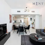 Continental Tower, Dubai Marina - Mint Stay