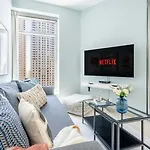 Guestready - Glamorous Interiors With Marina Views