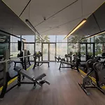 Stylish Studio With Great Views High Floor