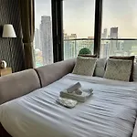 Luxury Stay With Burj Khalifa Views & Infinity Pool