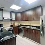 Amazing Marina View Apartment