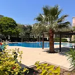 Stunning Studio Close To Metro