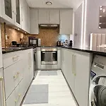Luxury Family Studio Close To Dubai Mall And Burj Khalifa