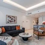 #43 Spacious 1Br In Sterling Tower Business Bay