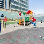 Rare Holiday Homes - Crescent Tower - Impz - Dubai Production City - R704