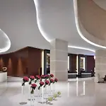 Elegant Studio, Address Marina.