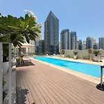 Lux 1Br Direct Access To Dubai Marina 4 People