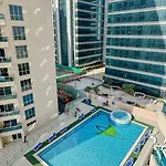 Rare Holiday Homes - Near City Center Ma\'Eisem - Pool View - Crescent Tower A - R706 - Impz