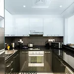 Luxury Apartment In Dubai Marina W Stunning View
