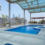 Classy 1-Bedroom Apartment In Jumeirah Lakes Towers With City View!