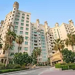 Elegant 1Br Apartment With Sea View In Al Haseer, Palm Jumeirah By Deluxe Holiday Homes