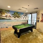 The Blue Parrot Hostel Jbr