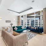 Waves - Palm Jumeirah Apt With Balcony & Beachfront Views