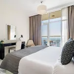 Exquisite 1Bedroom With City Views