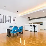 Lux - The Bluewater Island Suite