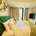 Cosmos Living Sleek And Stylish Gcv2