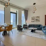 Dubai Mall Direct Access Apartment - Burj Vista