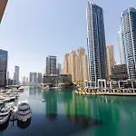 Relaxing 2Br Haven In Dubai Marina Perfect Location & Amenities