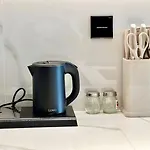 Fully Furnished 1 Bedroom Apartment With Balcony