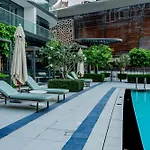 One Lux Stay Grande Signature Residences