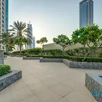 Stunning 2 Bedroom In The Heart Of Downtown, 360 Views