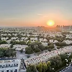 Rare Holiday Homes - Dubai Sports City - Elite Residence - R1303