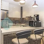 Bloomfields 2Br Nobles Tower Burj Khalifa View