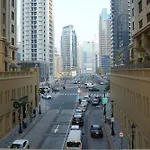 Yellow Parrot Hostel Jbr
