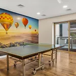 Lux Suite New 2 Bhk - Full Sea View - Marina - 5 Min To Beach - 100 Metres To Tram